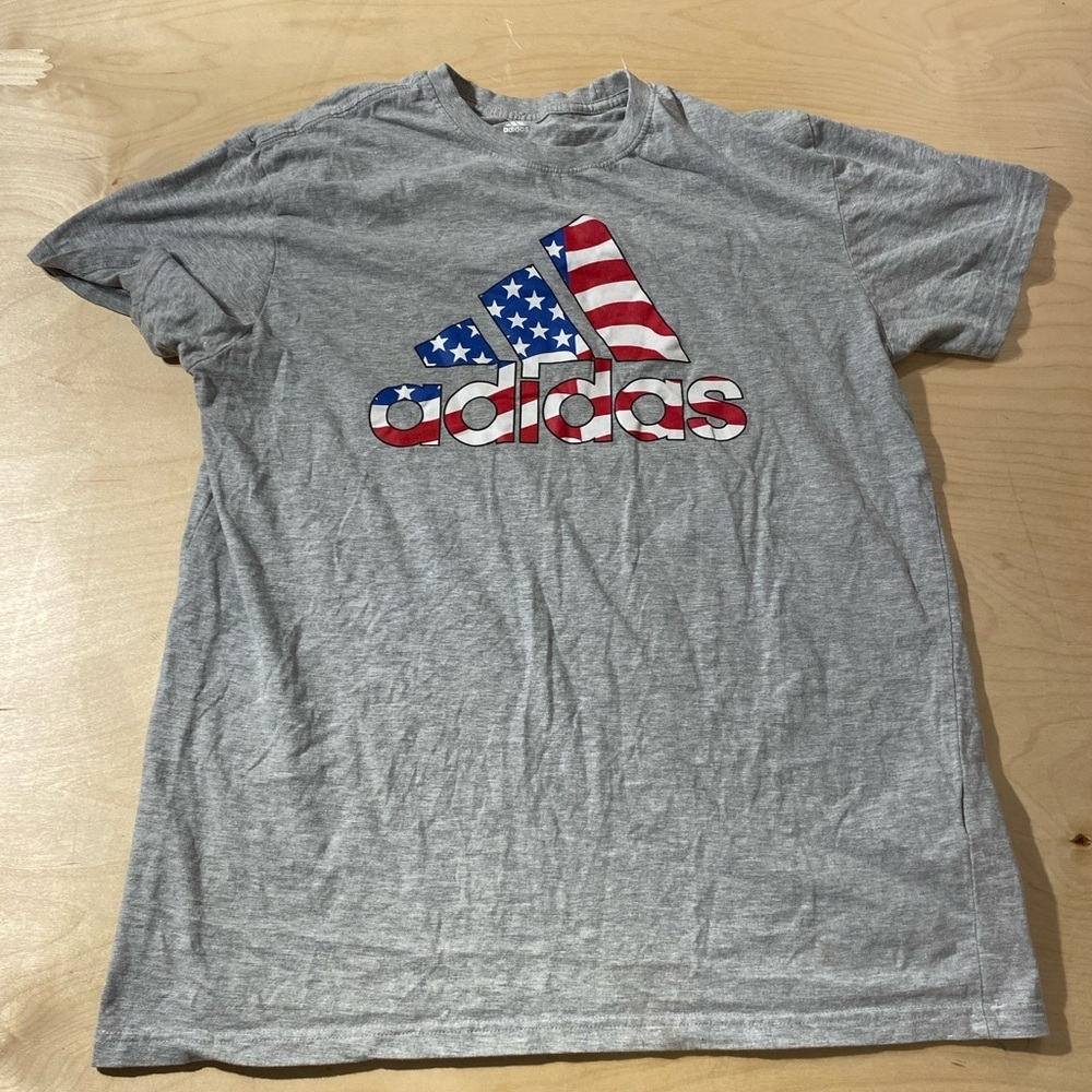 Adidas Golf Gray Tee with Patriotic Logo XL (NM)